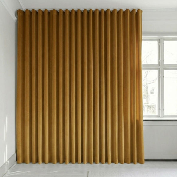 Velourgardin på mål – Bris - Mustard Gold - C2643