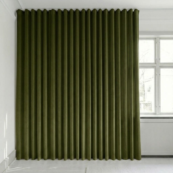 Velourgardin på mål – Bris - Olive Drab - C2611